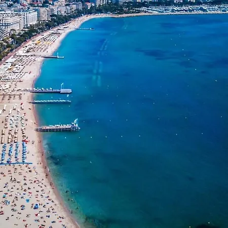 Modern Center Near Palais Festival Канны